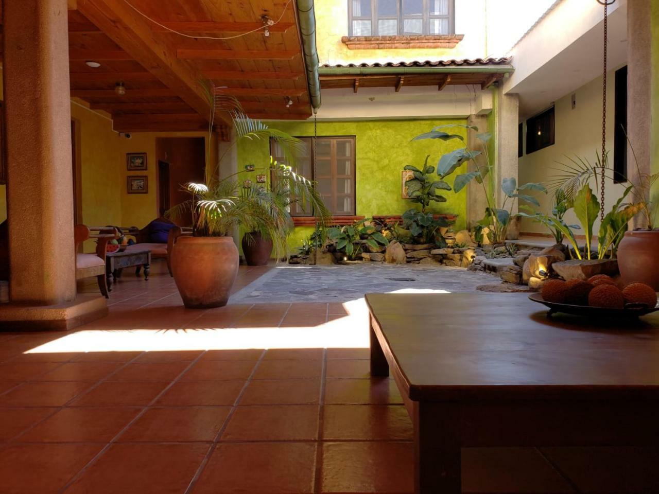 Hotel Villa Antigua サンサルバドル エクステリア 写真